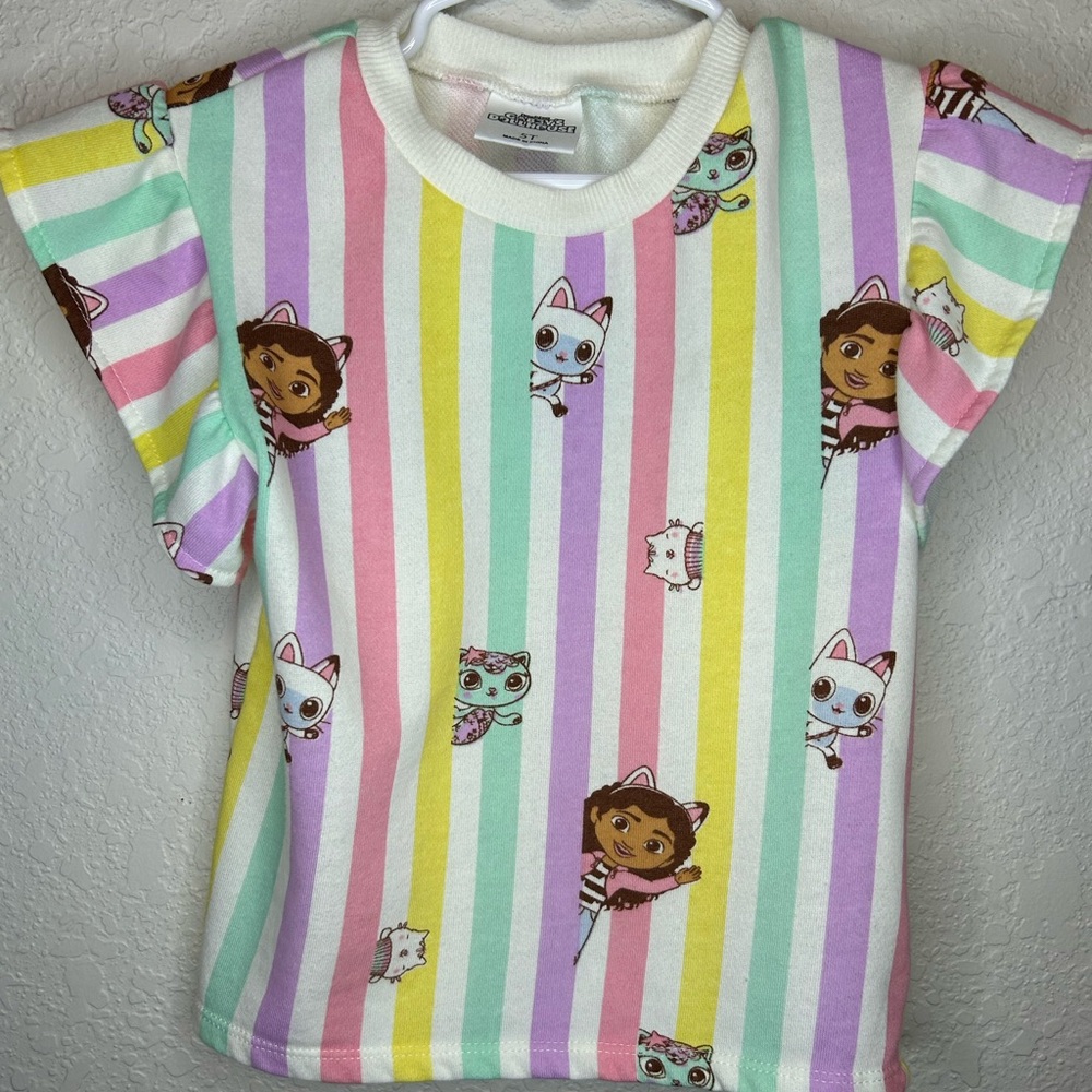 2 piece Gabby’s dollhouse set - 5T